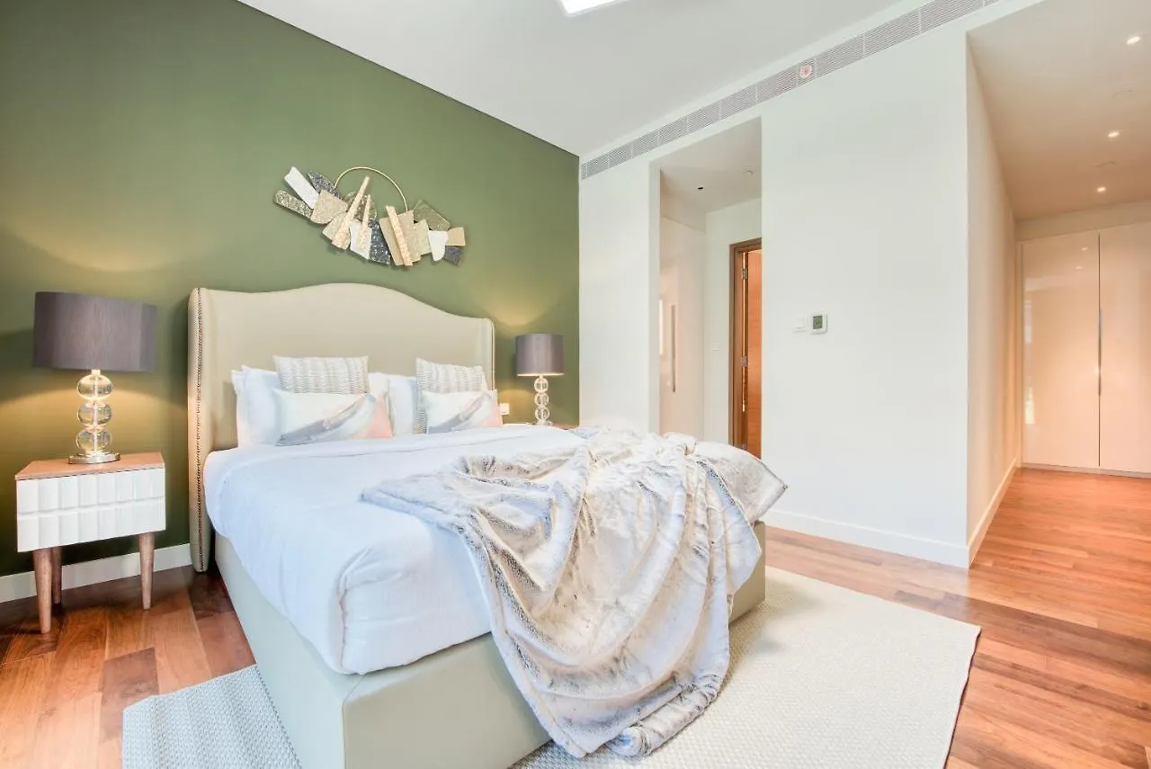 Апартаменты Maison Privee - Apt With Dubai Luxury Experience Nxt To Burj Khalifa
